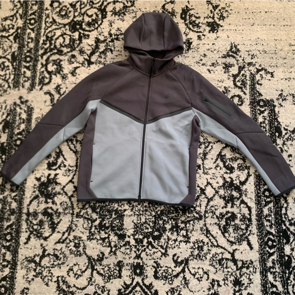 Nike Tech
Men's Fleece Windrunner Full-Zip Jacket - Picture 1 of 6